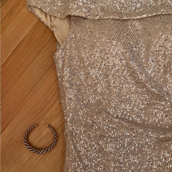 NWT MAC DUGGAL - ONE-SHOULDER RUCHED SEQUINED GOWN - NUDE SIZE 8 - Picture 6 of 6